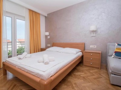 Apartment Apartments Antonio - One Bedroom Apartment with Balcony and Sea View - 3 - Features photo 14