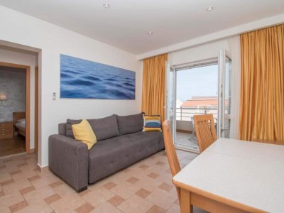 Apartment Apartments Antonio - One Bedroom Apartment with Balcony and Sea View - 3 - Features photo 16