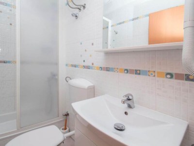 Apartment Apartments Antonio - One Bedroom Apartment with Balcony and Sea View - 3 - Features photo 17