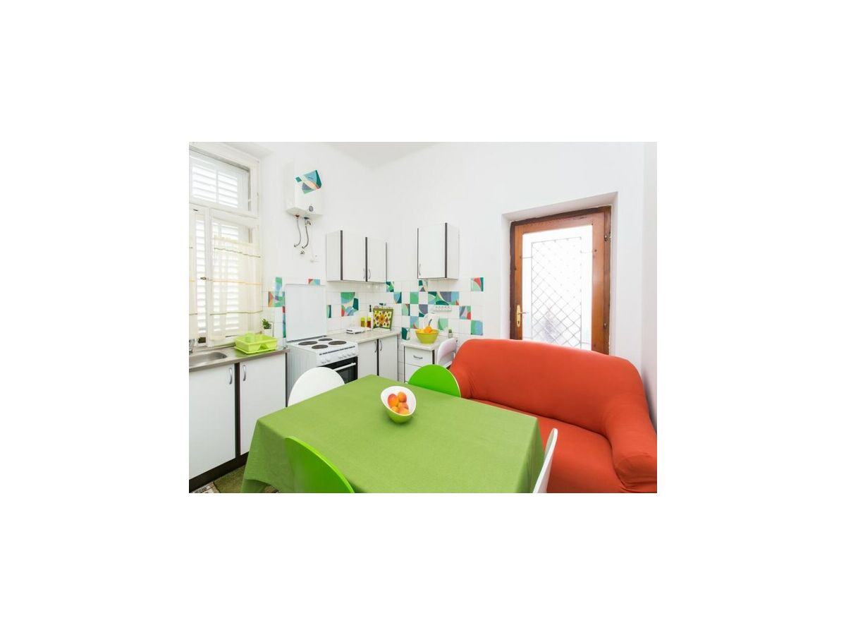 Apartment Apartment Blue & Green -  Two-Bedroom Apartment with Terrace and Garden View