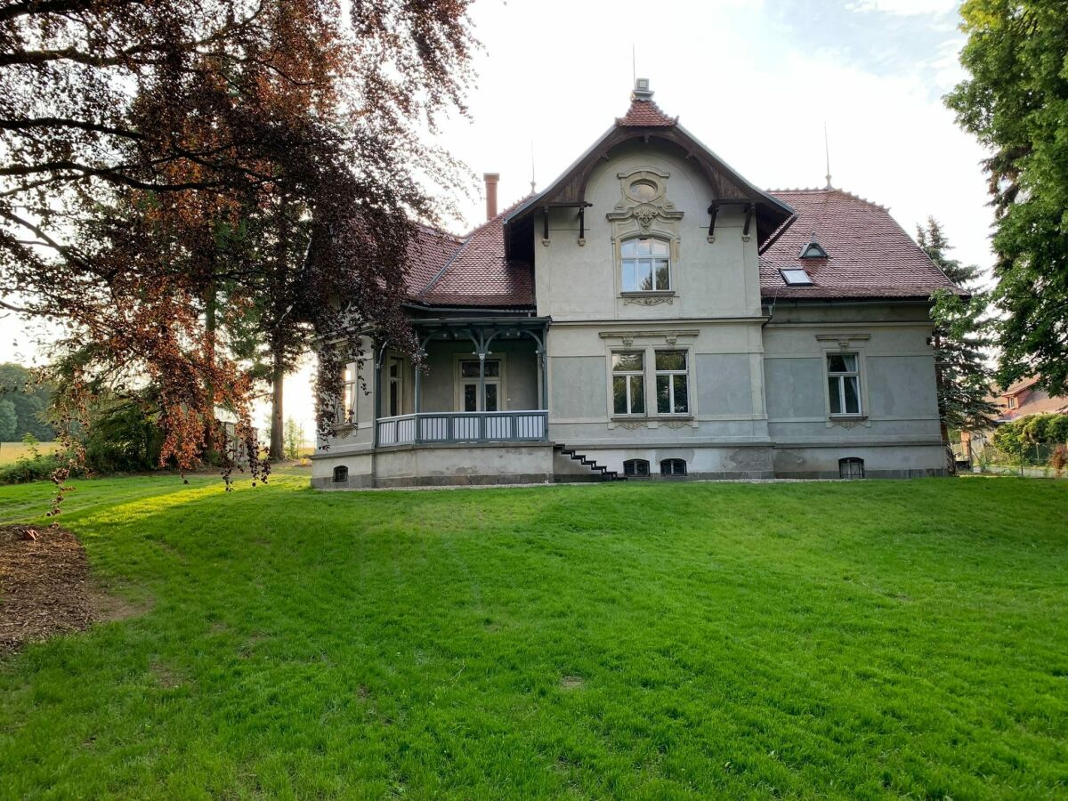 Holiday house Spacious holiday home in Šluknov with private garden - Outdoor photo 3