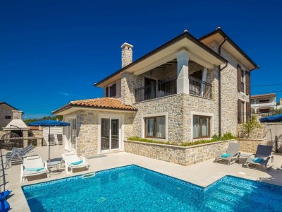 Villa LURDA in Linardići - Villa