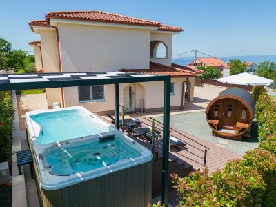 Holiday house Sea & Sun residence in Malinska - Holiday house