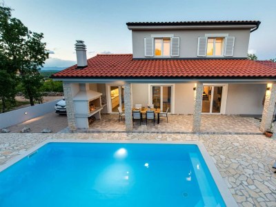 Holiday house Sandrina with a heated pool in Vrh - Holiday house