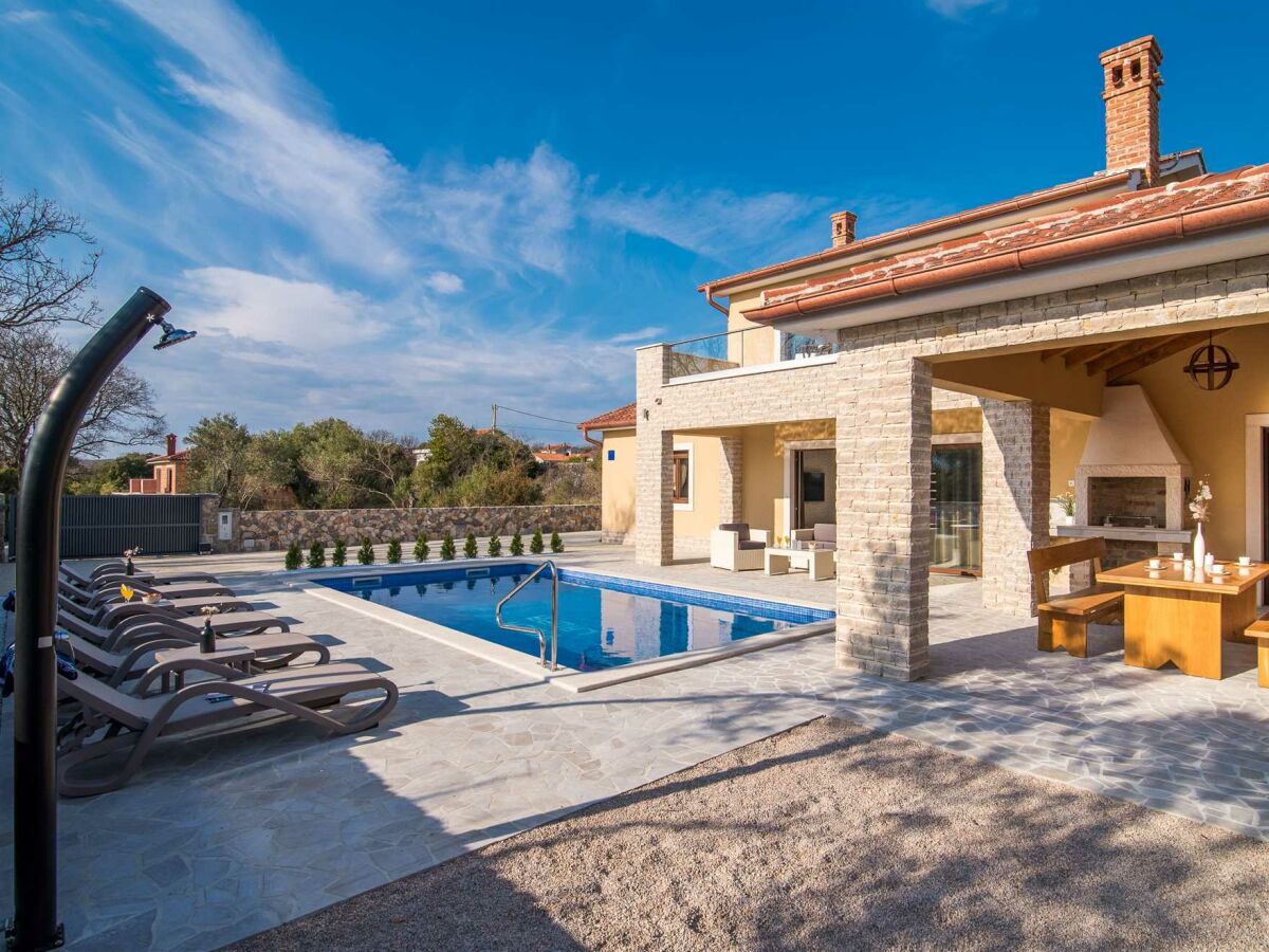 Villa Laura with a private pool - Outdoor photo 3