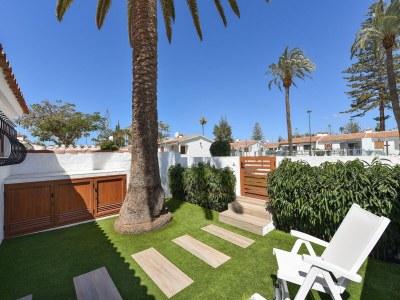 Apartment Zentraler Bungalow mit Pool - Outdoor photo 12