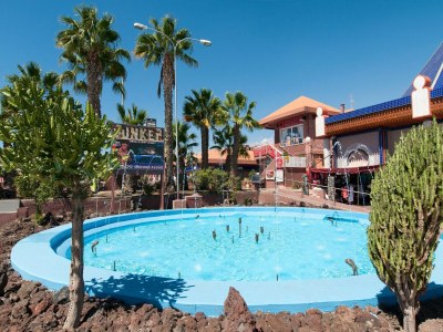Apartment Zentraler Bungalow mit Pool - Outdoor photo 17