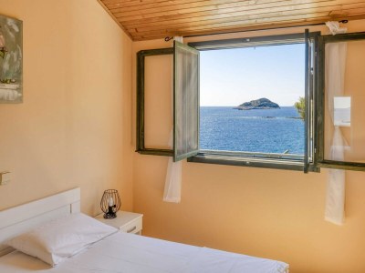 Holiday house Holiday Home Melanie - Five bedroom house - Features photo 7