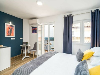 Apartment Argenta Rooms - Premium Double Room with Balcony (Argenta 2) - Features photo 12