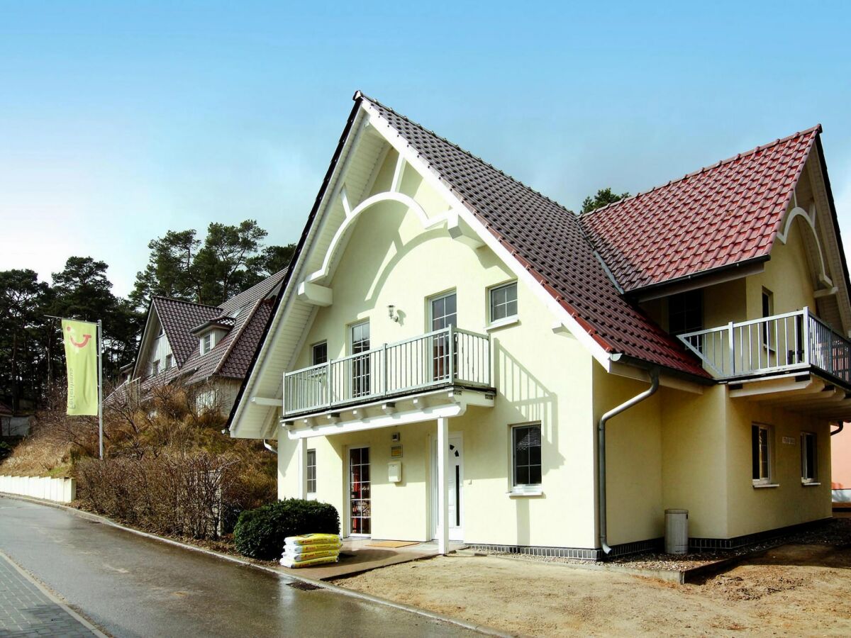 Holiday house Doppelhaushälfte Strandhaus I in Trassenheide - Outdoor photo 2