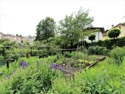 Holiday house Malerisches Ferienhaus in Belluno mit Gemeinschaftsgarten - Outdoor photo 6