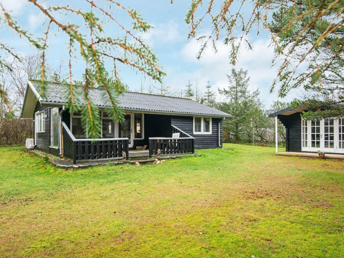 Holiday house 6 person holiday home in Hemmet-By Traum