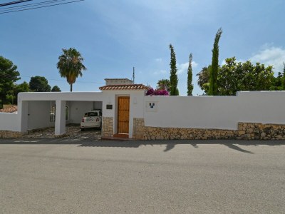 Villa Elegant Villa with Pool - Outdoor photo 13