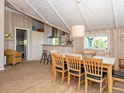 Holiday house Luxus-Ruckzug mit Spa -- By Traum Ferienwohnungen - Outdoor photo 2