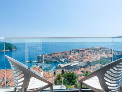 Apartment Apartments Isabora - Comfort Three-Bedroom Apartment with Balcony and Sea View (Second Floor) - Outdoor photo 6