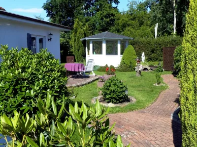 Holiday house Ferienhäuser am Teich, Zinnowitz - Outdoor photo 7