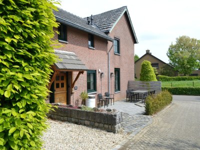 Farmhouse Holiday home in South Limburg with a terrace - Farmhouse