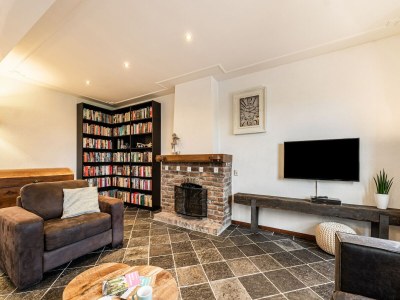 Farmhouse Holiday home in South Limburg with a terrace - Features photo 6
