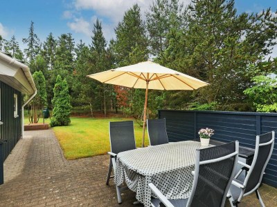 Holiday house 6 person holiday home in Hals - Outdoor photo 12