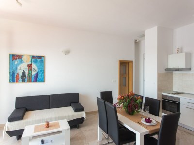 Apartment Apartments Villa Ari - Superior Three Bedroom Apartment with Balcony and Sea View (First Floor) - Features photo 3