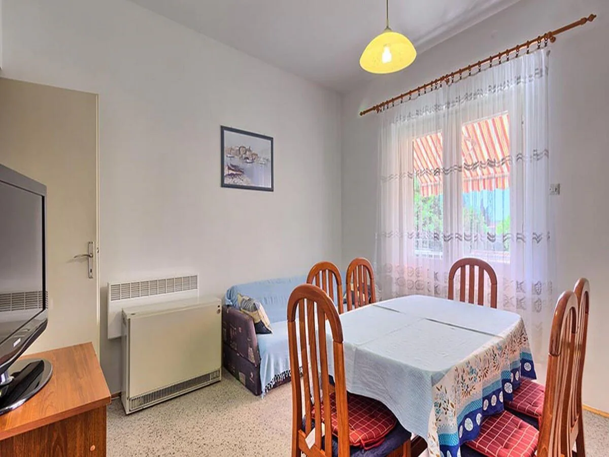 Apartment Apartment Lucija - Three Bedroom Apartment with Balcony