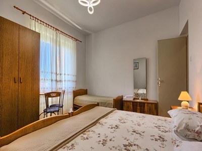 Apartment Apartment Lucija - Three Bedroom Apartment with Balcony - Features photo 10