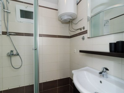 Holiday house Holiday Home Jasenka Trstenik - Duplex One Bedroom Apartment with Terrace and Side Sea View - Features photo 17