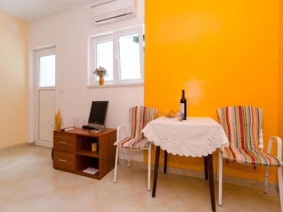 Apartment Apartments & Rooms Tapera- Comfort One-Bedroom Apartment with Terrace and Garden View - Features photo 19