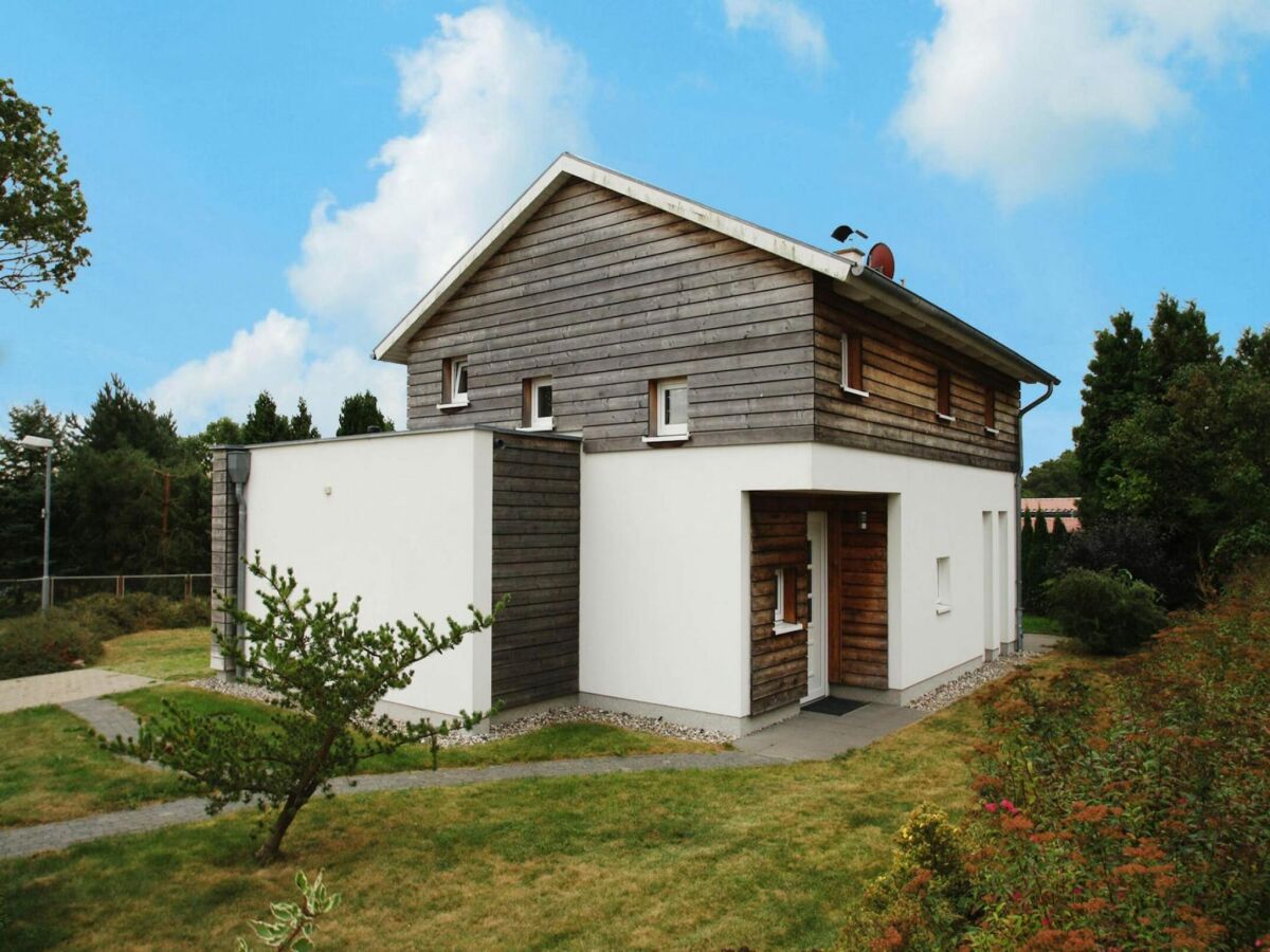 Holiday house Ferienhaus An de Linn, Nakenstorf - Outdoor photo 5