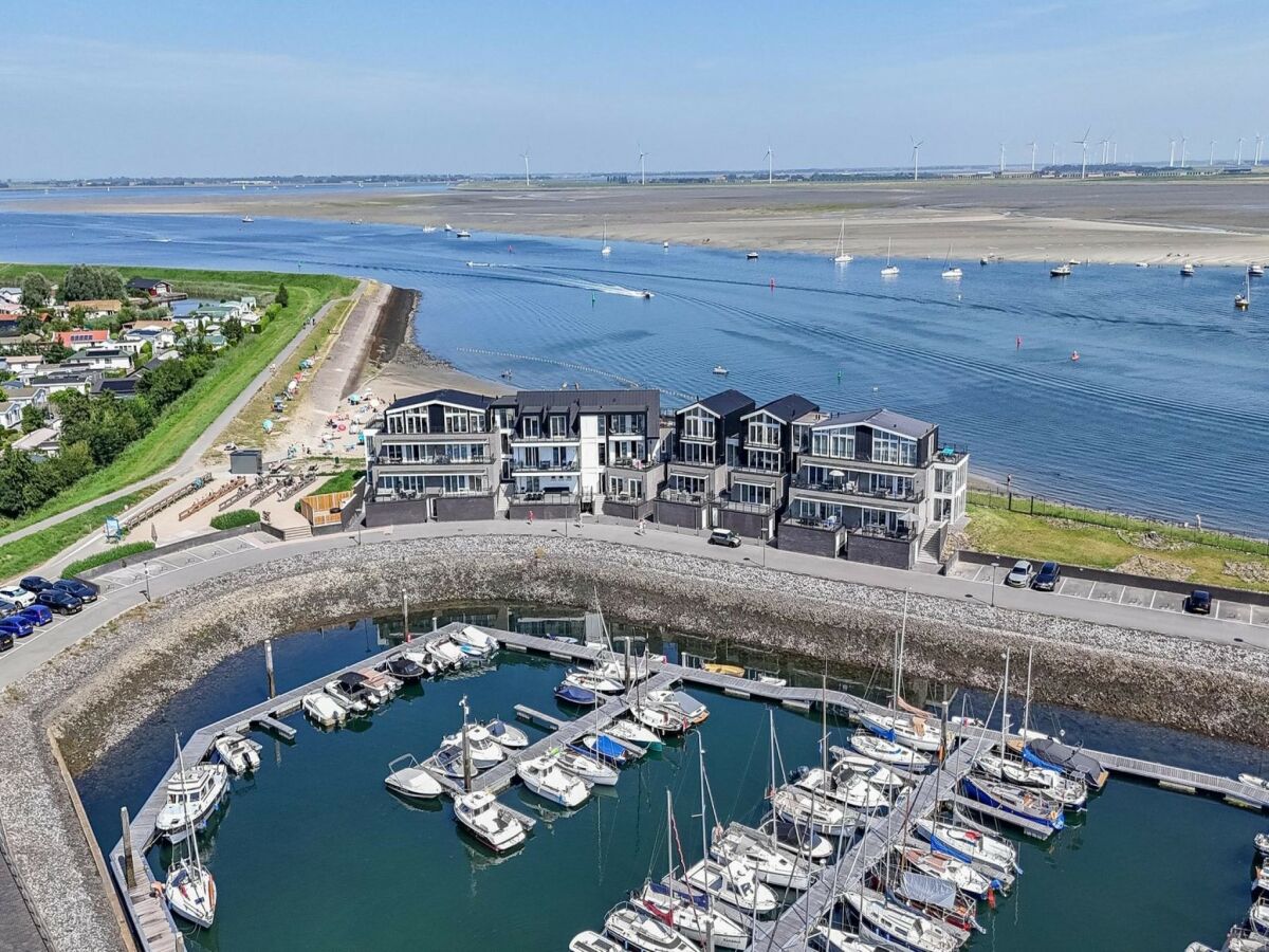 Apartment Apartment in Sint-Annaland with Water Views - Outdoor photo 5
