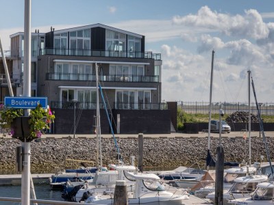 Apartment Apartment in Sint-Annaland with Water Views - Outdoor photo 44