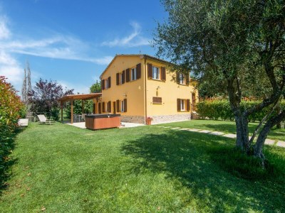 Holiday house Villa in Ostra Vetere with Pool and Jacuzzis - Outdoor photo 5