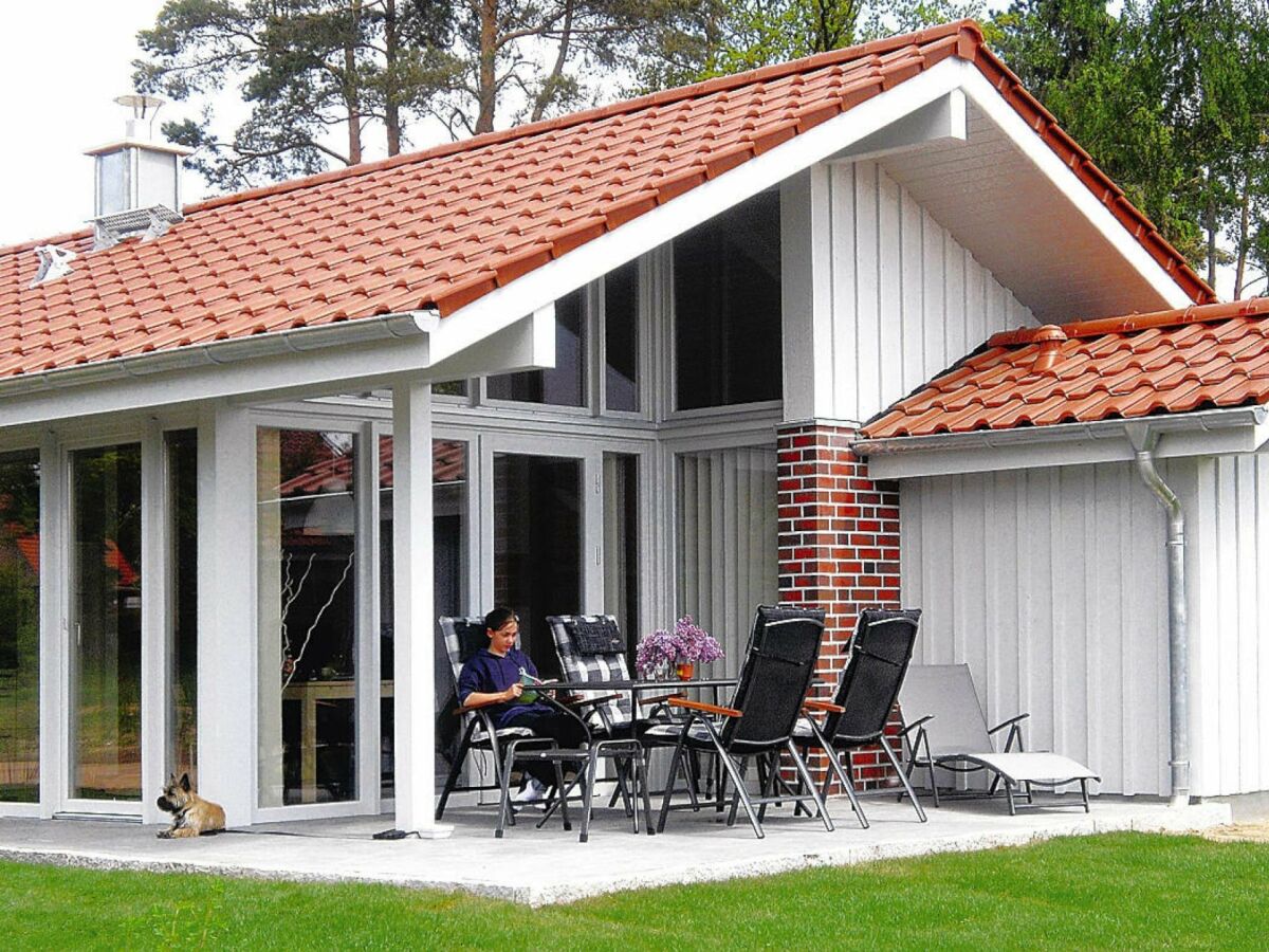 Holiday house Ferienhaus Müritzhus an der Müritz - Outdoor photo 2