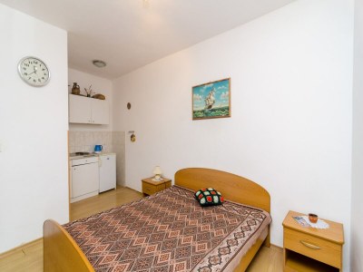 Apartment Apartments Rašica Molunat - Standard Studio - Features photo 4