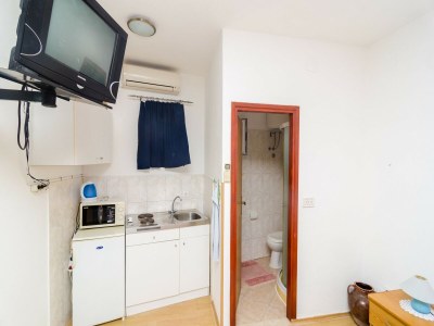 Apartment Apartments Rašica Molunat - Studio 16 - Features photo 6