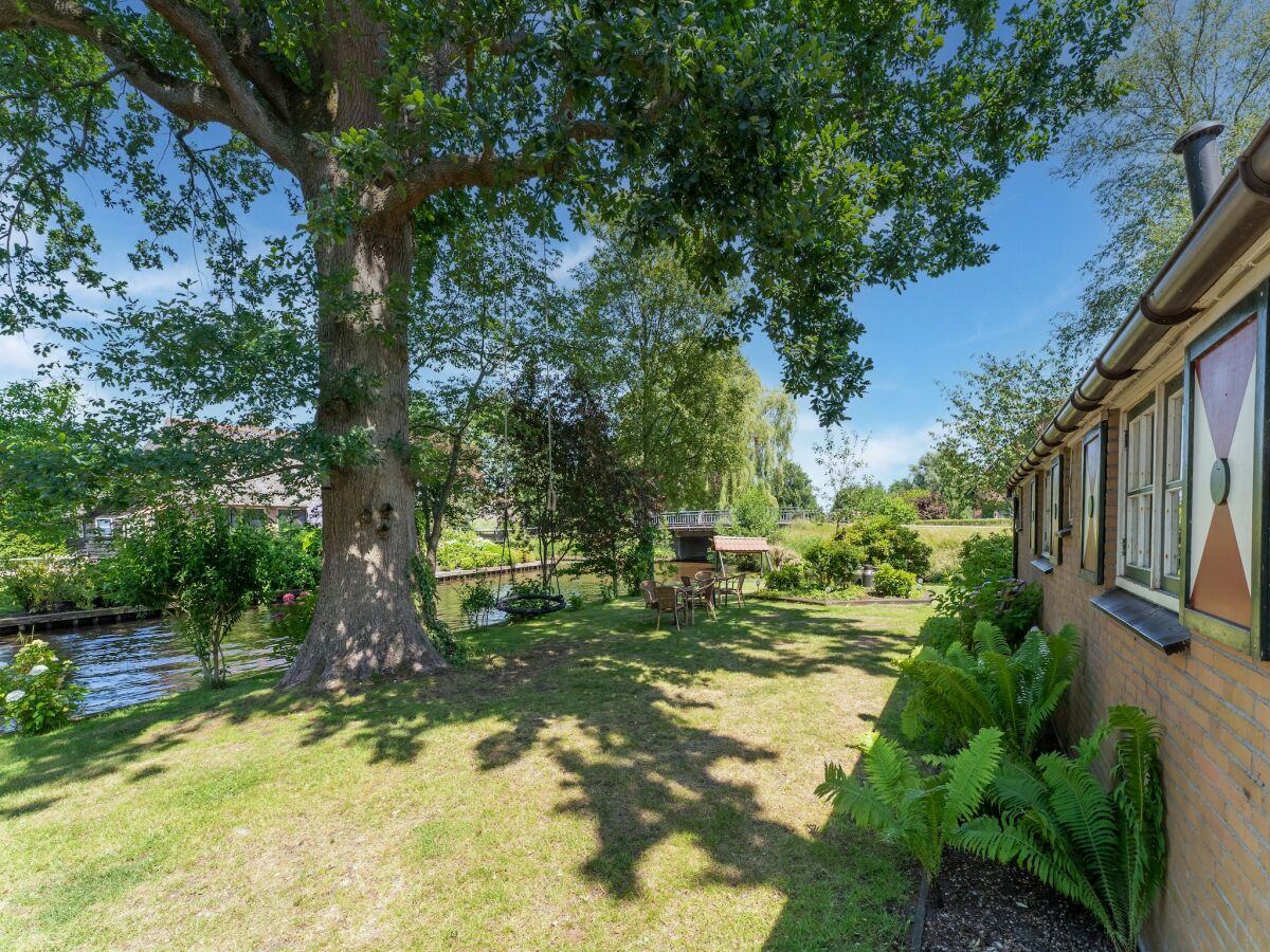 Farmhouse Farmhouse in Giethoorn by the Canals - Outdoor photo 3