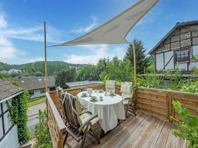 Holiday house Charmantes Ferienhaus in Schleiden mit Terrasse in Hellenthal - Holiday house