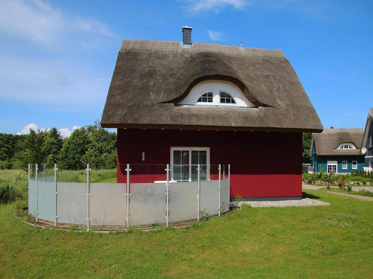 Holiday house Ferienhaus Lotsenhaus am Breetzer Bodden - Outdoor photo 4