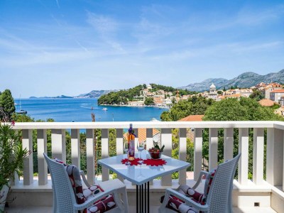 Apartment Apartments & Rooms Mara & Petrunjela - Studio Apartment with Balcony and Sea View - Outdoor photo 7