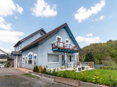 Holiday house Luxuriöses Ferienhaus mit schönem Privatgarten - Outdoor photo 2