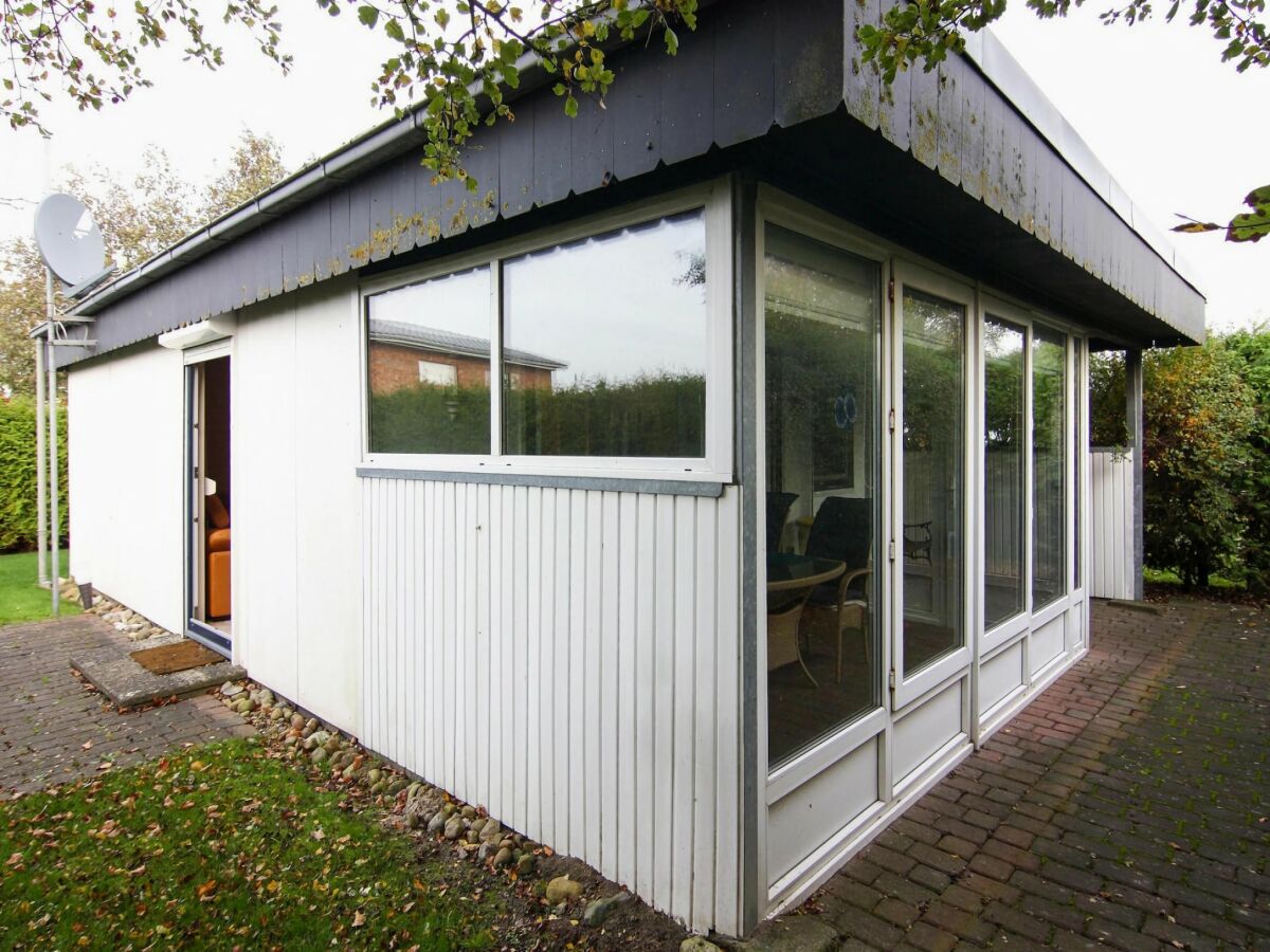 Bungalow Attraktiver Bungalow in Warwerort an der Nordsee - Outdoor photo 2