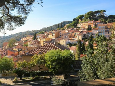 Holiday house Holiday Home in Bormes-les-Mimosas near Sea - Outdoor photo 4