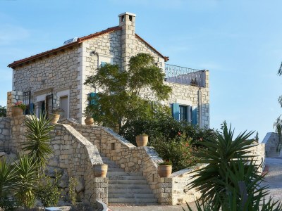 Apartment Villa in Kamilari near Kid-Friendly Beach - Outdoor photo 2