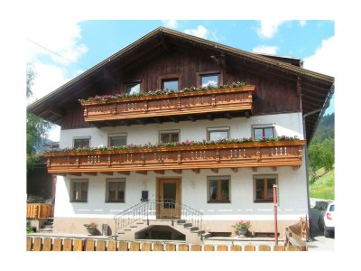 Holiday room Doppelzimmer mit Balkon in Holzgau - Holiday room