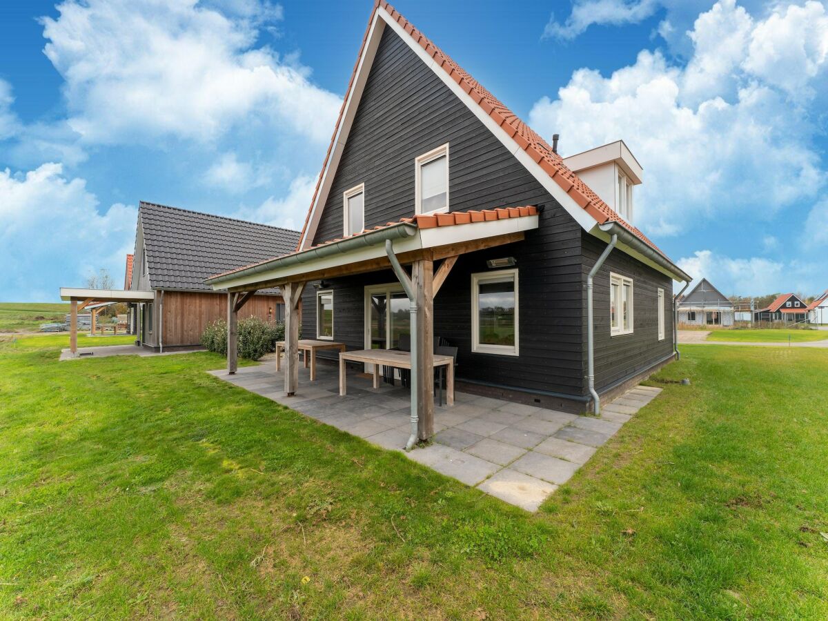 Holiday house Spacious holiday home with sauna - Outdoor photo 5
