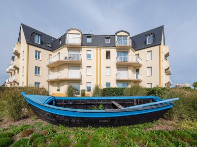 Apartment Tatihou Island Retreat in Saint-Vaast-la-Hougue - Apartment