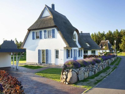 Holiday house Luxushaus Bodstedt mit Sauna am Bodden in Fischland-Darss-Zingst - Holiday house