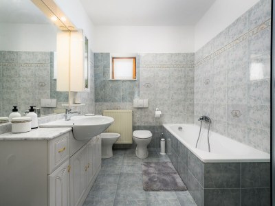Villa Sky with private pool, surrounded by greenery - Features photo 32