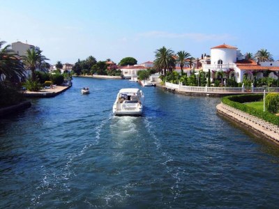 Holiday park Apartment in Empuriabrava by the Beach - Environment photo 26