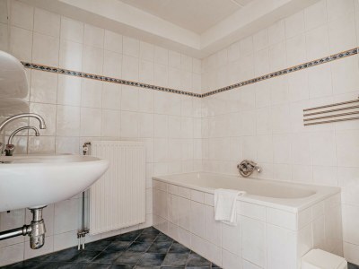 Holiday park Uitgeest Apartment with Waterpark Nearby - Features photo 19